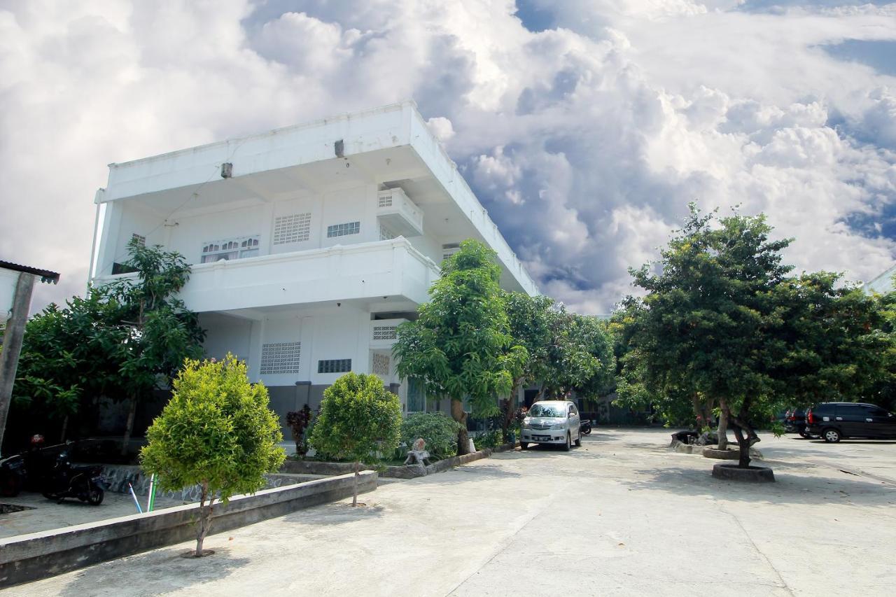 Oyo 1669 Hotel Vista Syariah Bengkulu Exterior photo